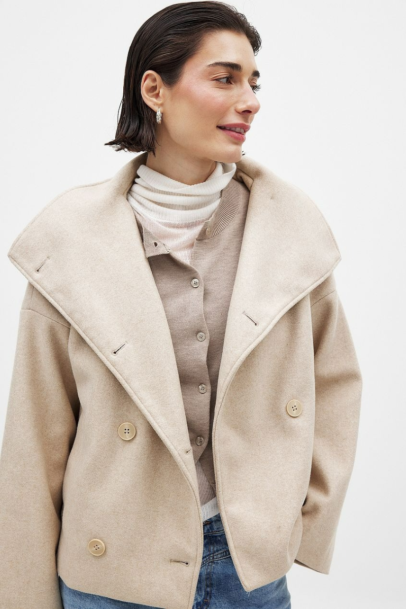 Genevieve - Women's Cropped Double Breasted Coat