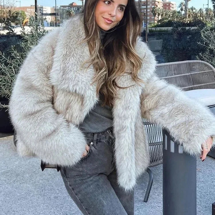 Katarina - Women's Faux Fur Jacket