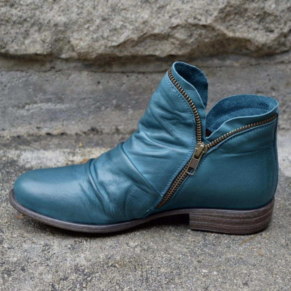 Linnea - Women's Chelsea Ankle Boots