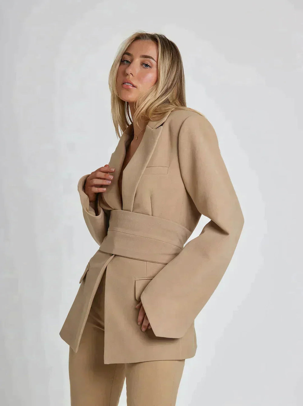 Persephone - Women's Belted Blazer
