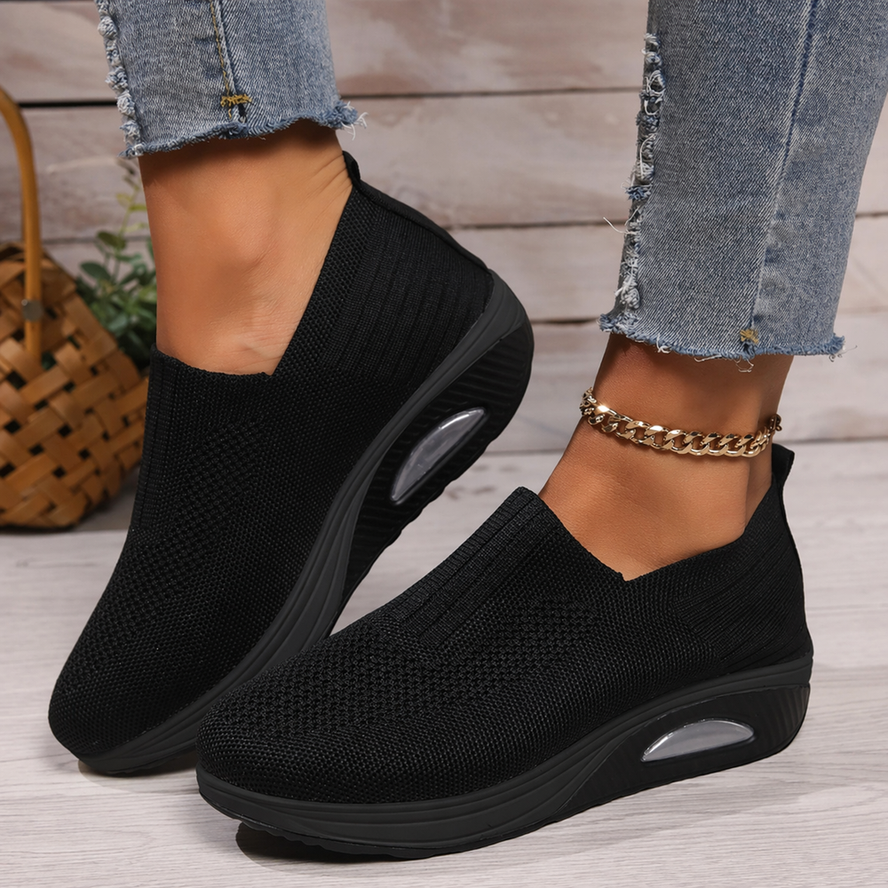 Primrose - Women's Comfort Walking Shoes