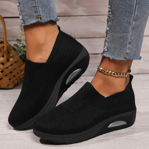 Primrose - Women's Comfort Walking Shoes