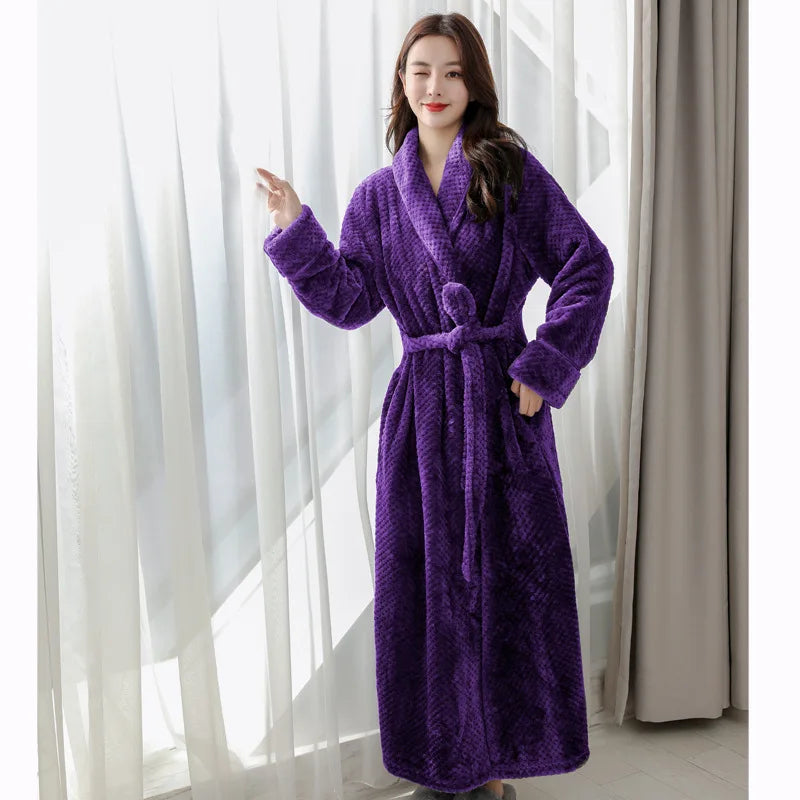 Talia - Women's Plush Bathrobe
