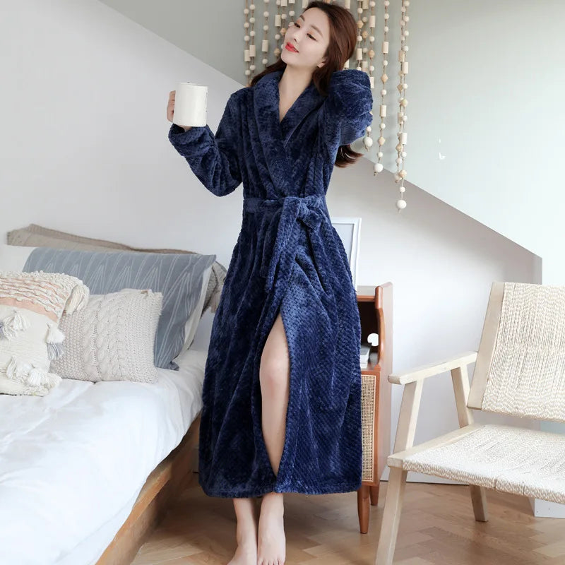 Talia - Women's Plush Bathrobe